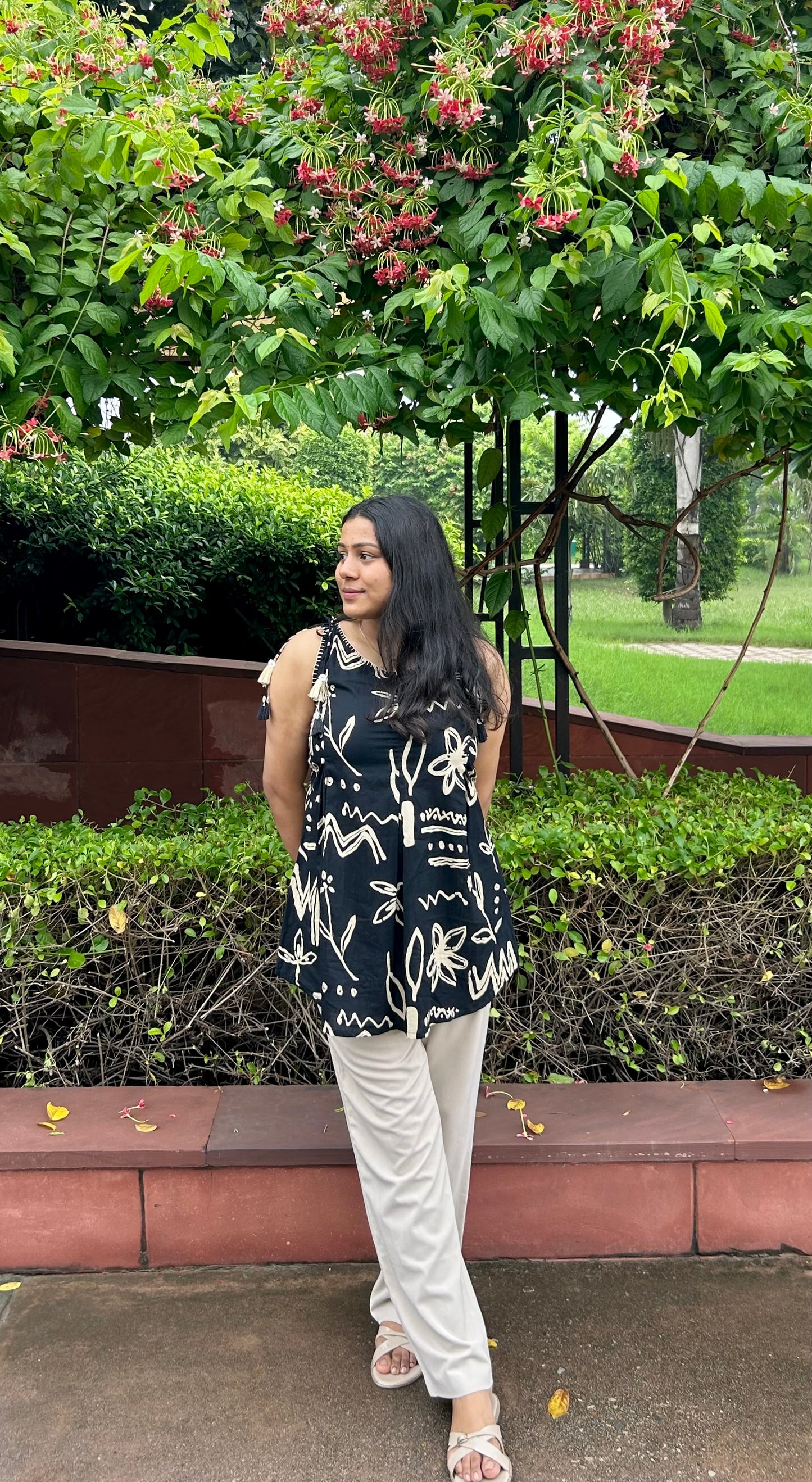 Doodle Print Tessel Top